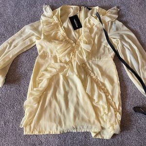 Pretty little thing lemon chiffon drill detail